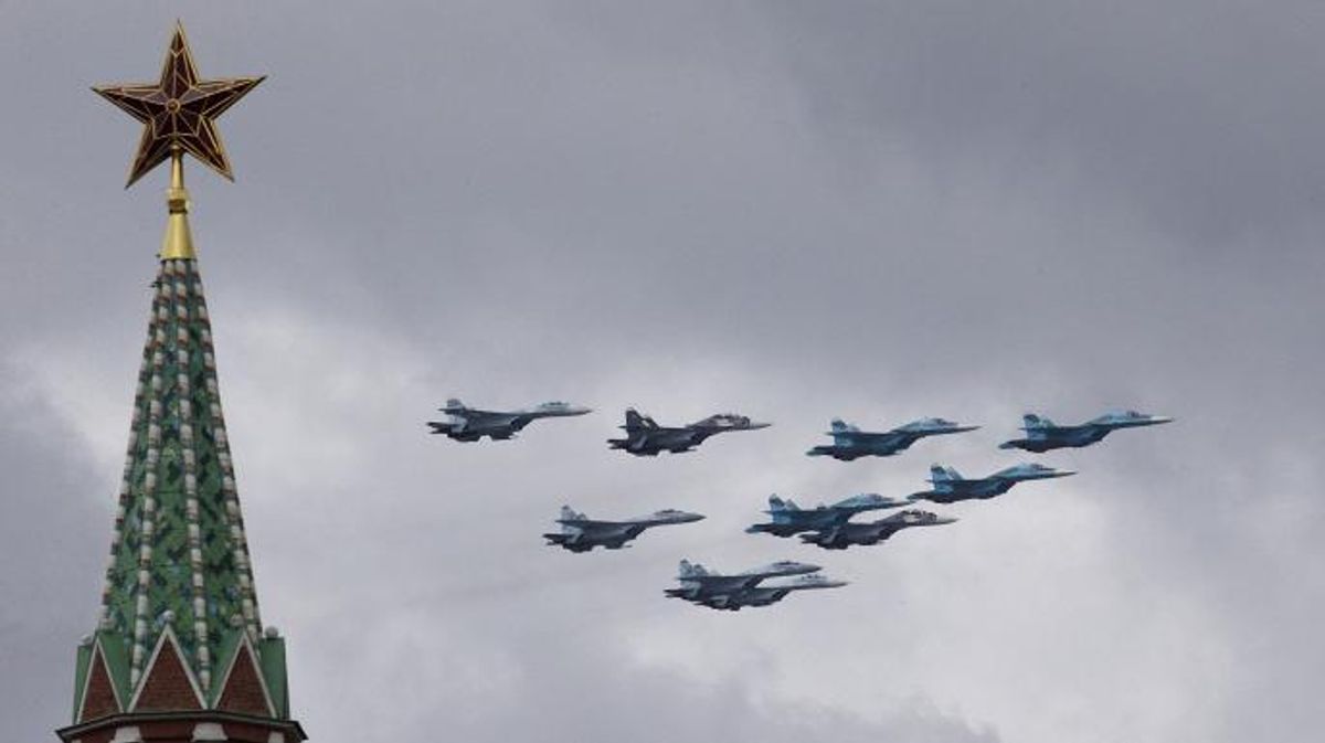 У Москві скасували частину військового параду 9 травня У Москві скасували частину військового параду 9 травня