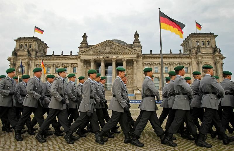 В Германии задержали еще одного офицера Бундесвера, подозреваемого в подготовке теракта
