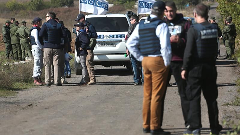 Терористи "ДНР" через сексуальні домагання не хочуть зустрічатися з представниками ОБСЄ Терористи "ДНР" через сексуальні домагання не хочуть зустрічатися з представниками ОБСЄ