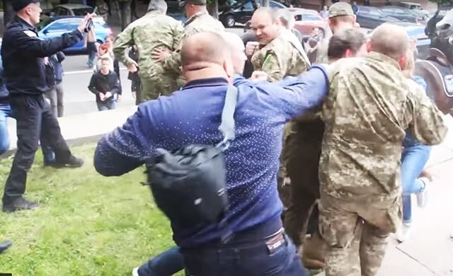 На волю відпустили всіх нападників на бійців АТО у Дніпрі, – Філатов На волю відпустили всіх нападників на бійців АТО у Дніпрі, – Філатов