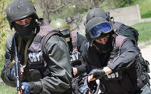 СБУ спіймала бійця ЗСУ, який воював за бойовиків "ДНР" СБУ спіймала бійця ЗСУ, який воював за бойовиків "ДНР"