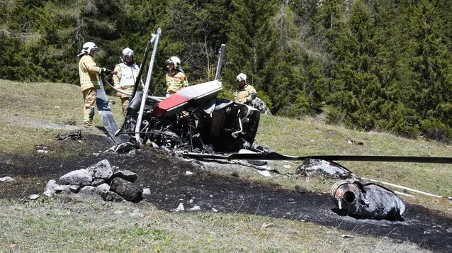 Фото з місця аварії вертольота в Альпах 