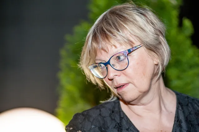 Елена Костюкович Елена Костюкович