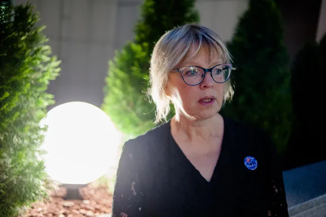 Елена Костюкович Елена Костюкович