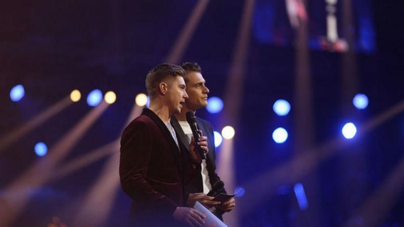 Ведущие Евровидения удивят зрителей колоритным сюрпризом