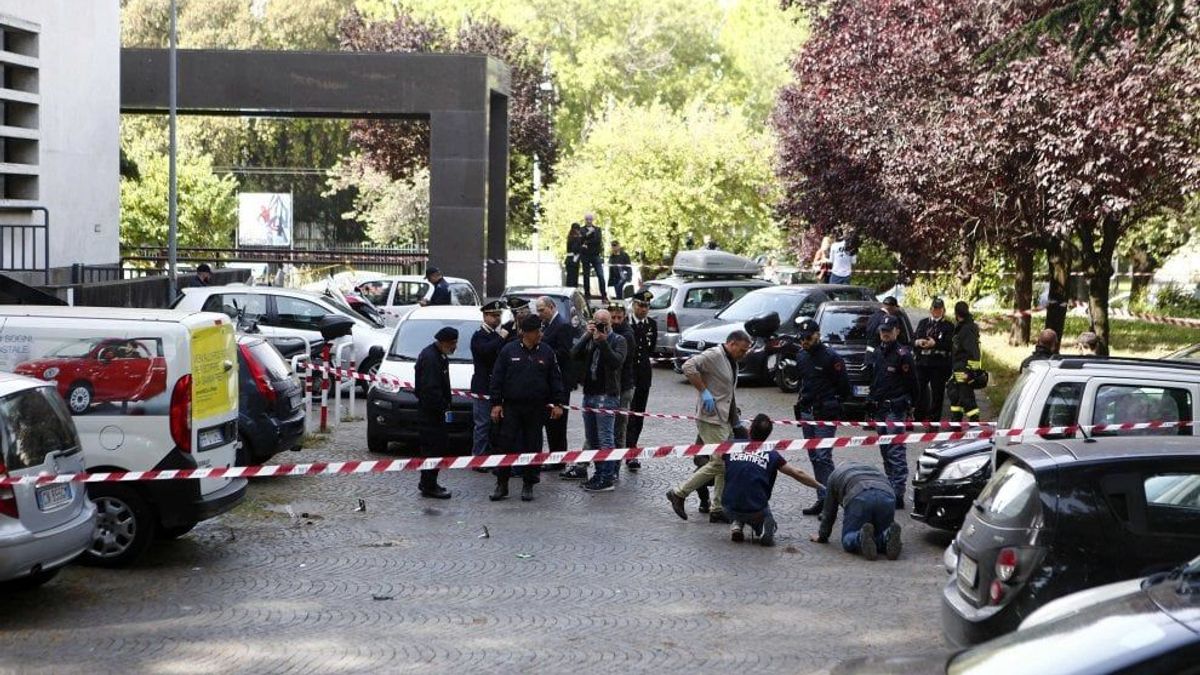 У центрі Риму пролунав подвійний вибух: опубліковані фото У центрі Риму пролунав подвійний вибух: опубліковані фото