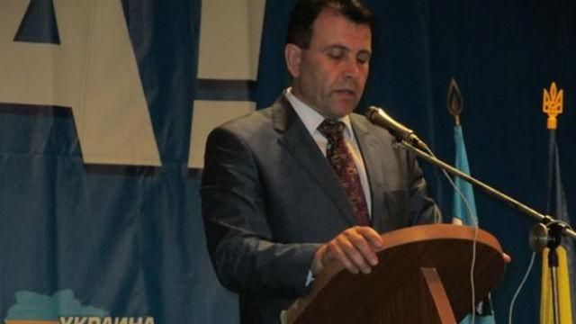 Мер-сепаратист, що організував "референдум", тепер святкує безвіз з Євросоюзом Мер-сепаратист, що організував "референдум", тепер святкує безвіз з Євросоюзом