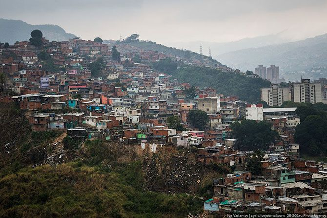 Радянський сценарій для Венесуели: як місцева влада знищує країну 