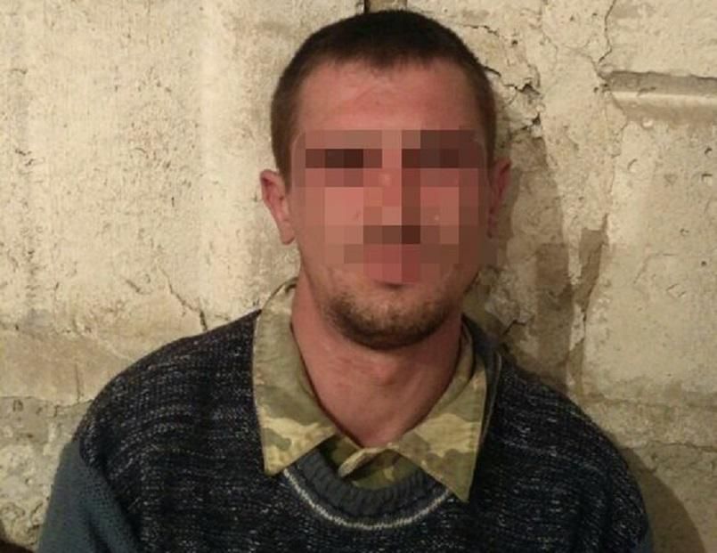 СБУ показала впійманого озброєного бойовика: фото СБУ показала впійманого озброєного бойовика: фото