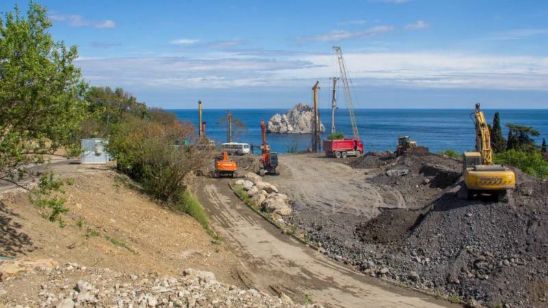 В Криму знищують відомий курорт: фотопорівняння