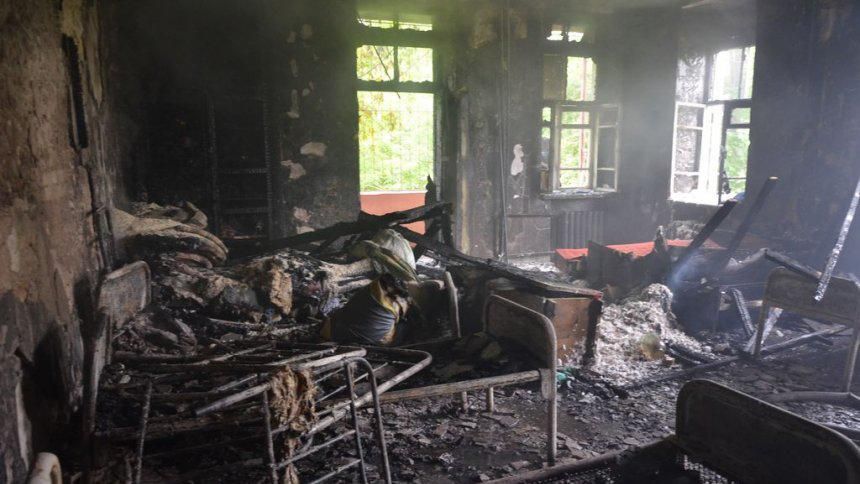 У одній з психлікарень Миколаєва трапилась пожежа: відео У одній з психлікарень Миколаєва трапилась пожежа: відео