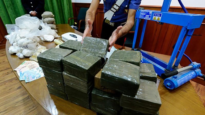 Более 5 тонн кокаина нашли в судне вблизи Эквадора