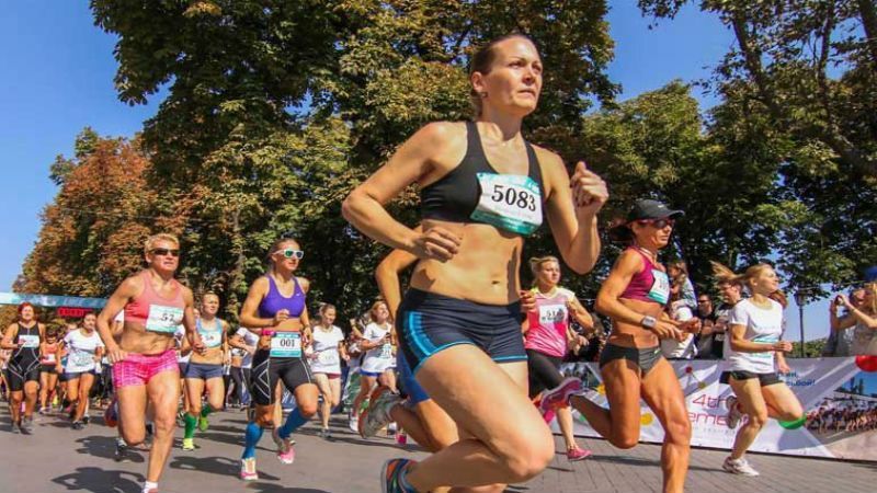 У Харкові до Дня матері влаштували жіночий забіг У Харкові до Дня матері влаштували жіночий забіг