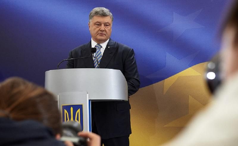 Порошенко назвав дату завершення тяганини з Угодою про асоціацію Порошенко назвав дату завершення тяганини з Угодою про асоціацію