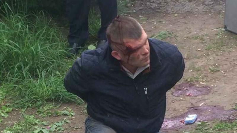 Охранник Яроша совершил нападение на таксиста: появилось видео Охранник Яроша совершил нападение на таксиста: появилось видео