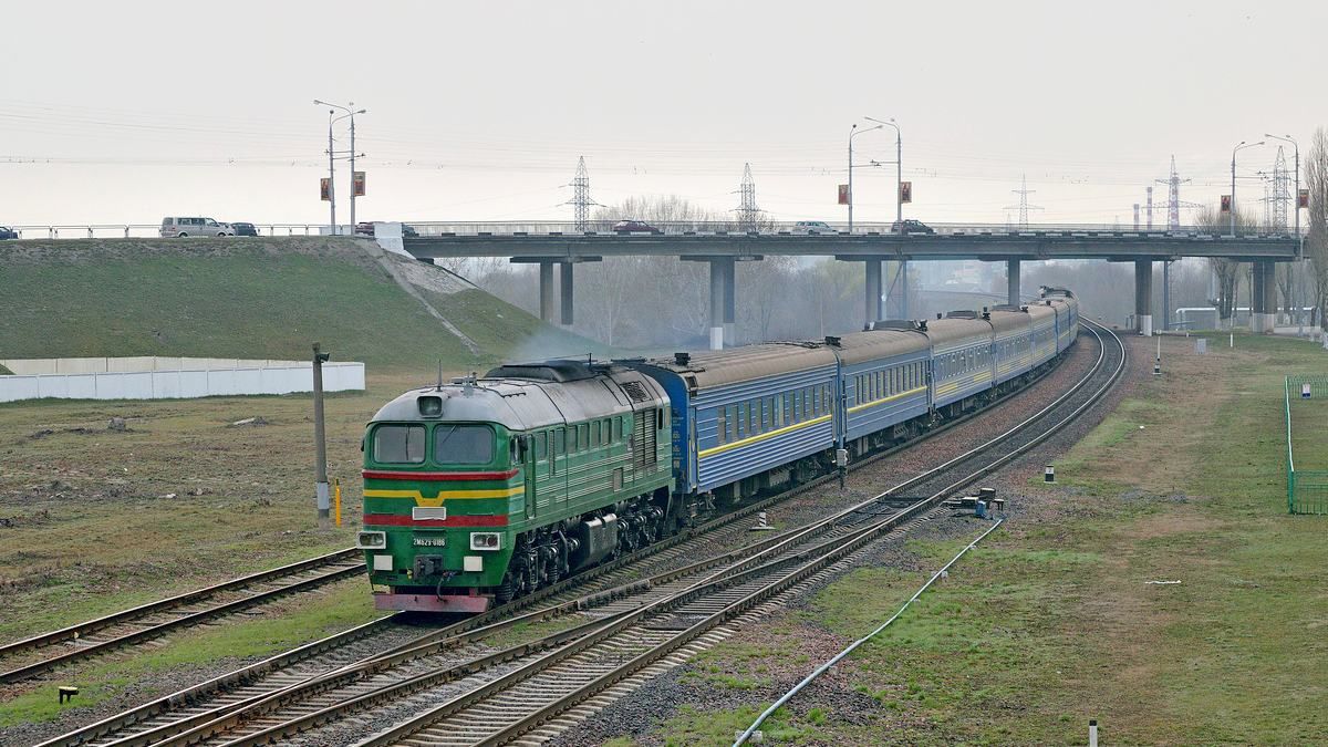 "Укрзализныця" порадует дополнительными поездами на Троицу "Укрзализныця" порадует дополнительными поездами на Троицу