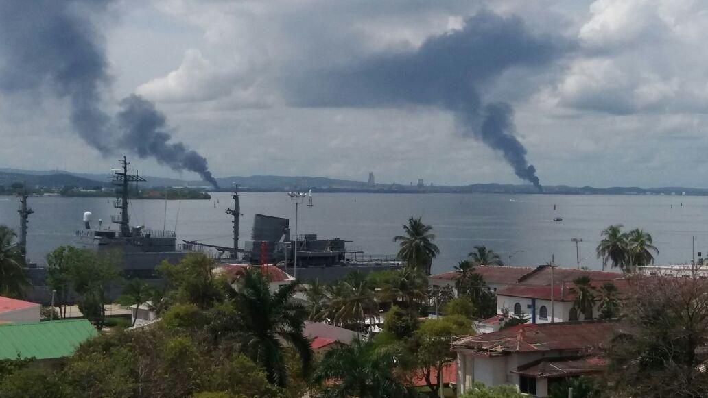 Три взрыва прогремели в порту Колумбии, есть погибшие Три взрыва прогремели в порту Колумбии, есть погибшие
