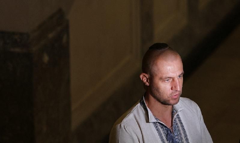 Нардеп Гаврилюк у кулуарах Ради вдарив блогера: відео Нардеп Гаврилюк у кулуарах Ради вдарив блогера: відео