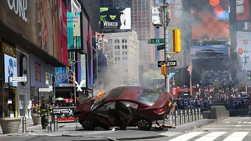 Головні новини 18 травня: шок у Нью-Йорку, Янукович здобув підтримку нардепів Головні новини 18 травня: шок у Нью-Йорку, Янукович здобув підтримку нардепів