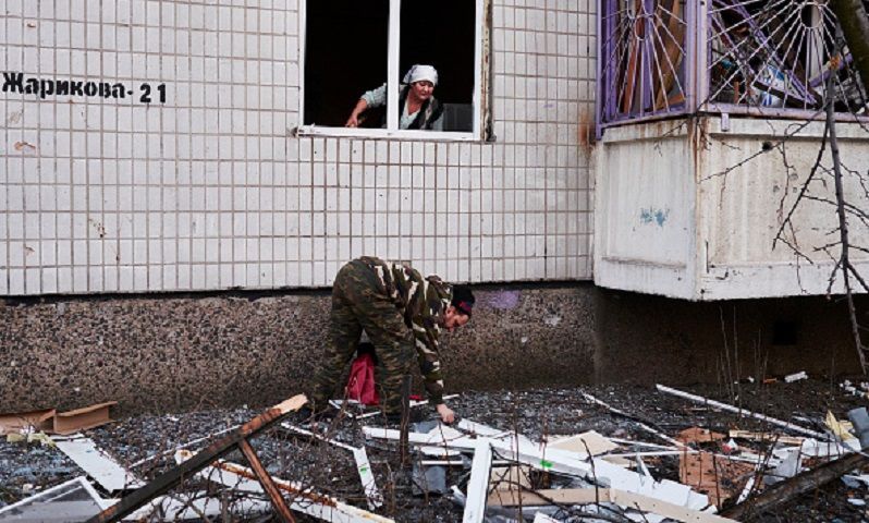 Террористы цинично обстреляли жилые кварталы на Востоке Террористы цинично обстреляли жилые кварталы на Востоке