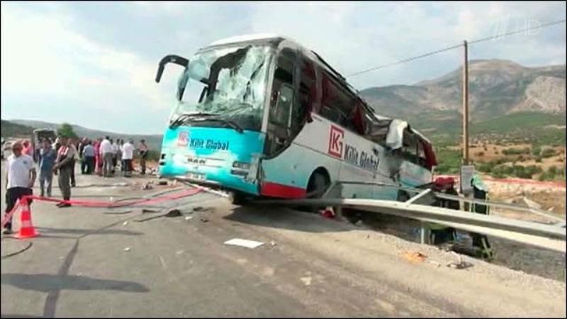 Українці, які постраждали в ДТП у Туреччині, досі в лікарні Українці, які постраждали в ДТП у Туреччині, досі в лікарні