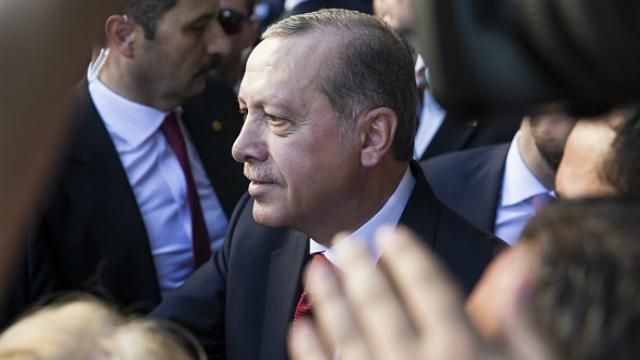 Эрдоган лично наблюдал, как его охранники жестоко избивали активистов: появилось видео