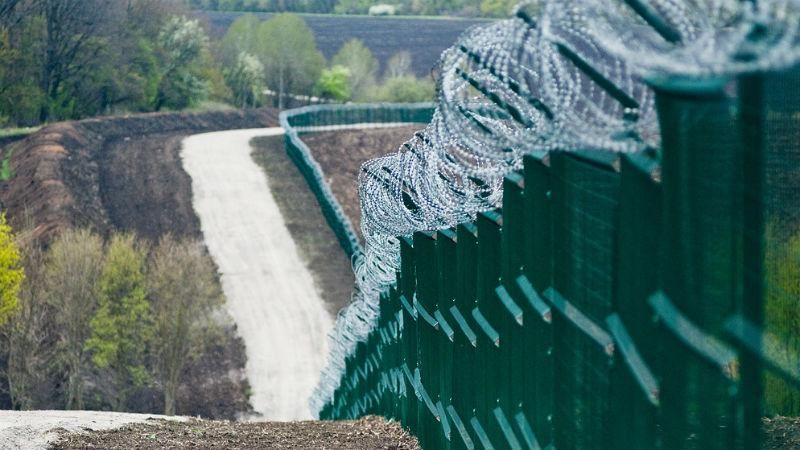 На Харківщині завершують будівництво "стіни" на кордоні із Росією
