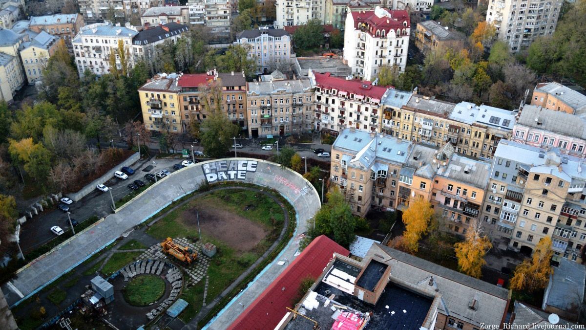 В Києві провели перші за 15 років змагання на реконструйованому велотреку