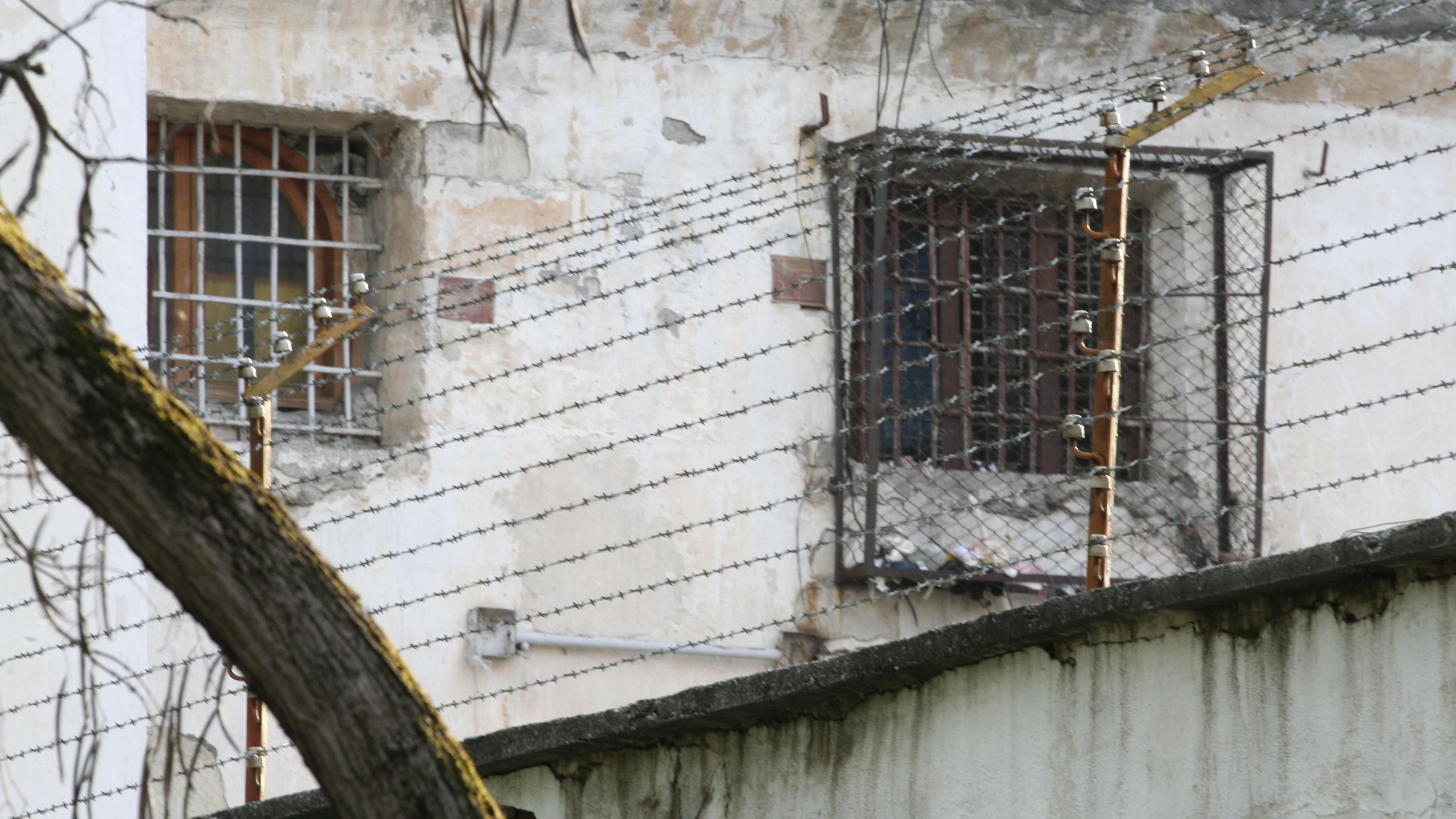 Экс-сотрудник СБУ сбежал из колонии на Полтавщине Экс-сотрудник СБУ сбежал из колонии на Полтавщине