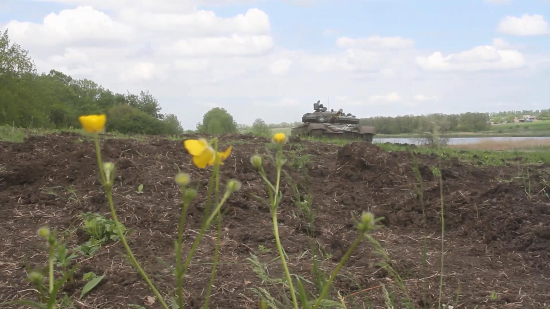 На Луганщине определили лучшие экипажи танков и БМП