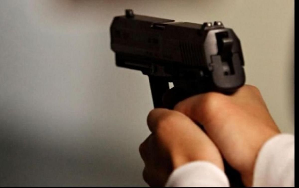 В Кировоградской области 6 мужчин в камуфляже устроили перестрелку: есть раненые В Кировоградской области 6 мужчин в камуфляже устроили перестрелку: есть раненые