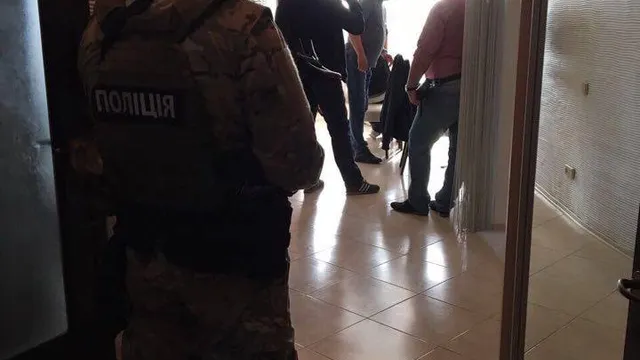 Затримання колишніх податківців Затримання колишніх податківців