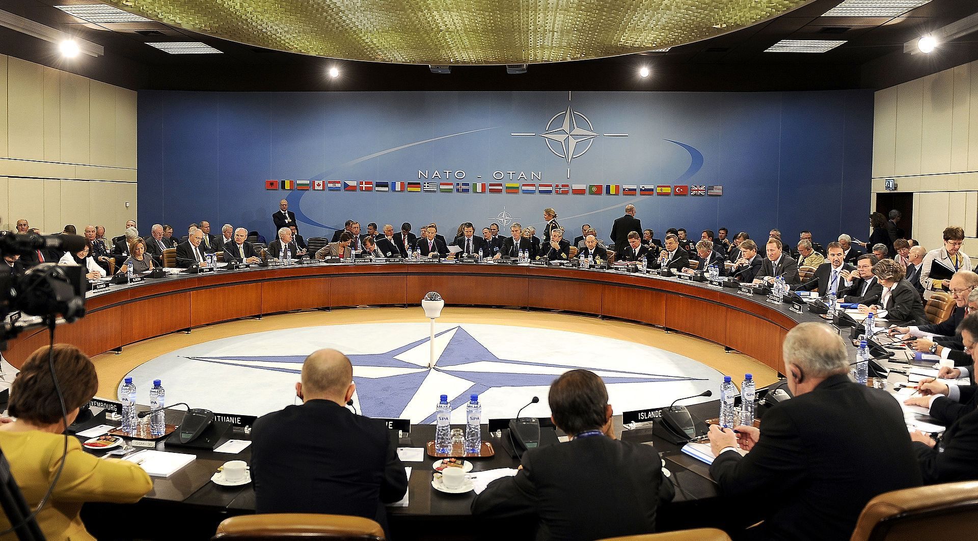 На саммите НАТО вопрос России намеренно не будет обсуждаться, – Times