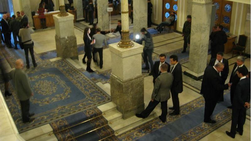 Народные депутаты прокомментировали массовые задержания экс-налоговиков Народные депутаты прокомментировали массовые задержания экс-налоговиков