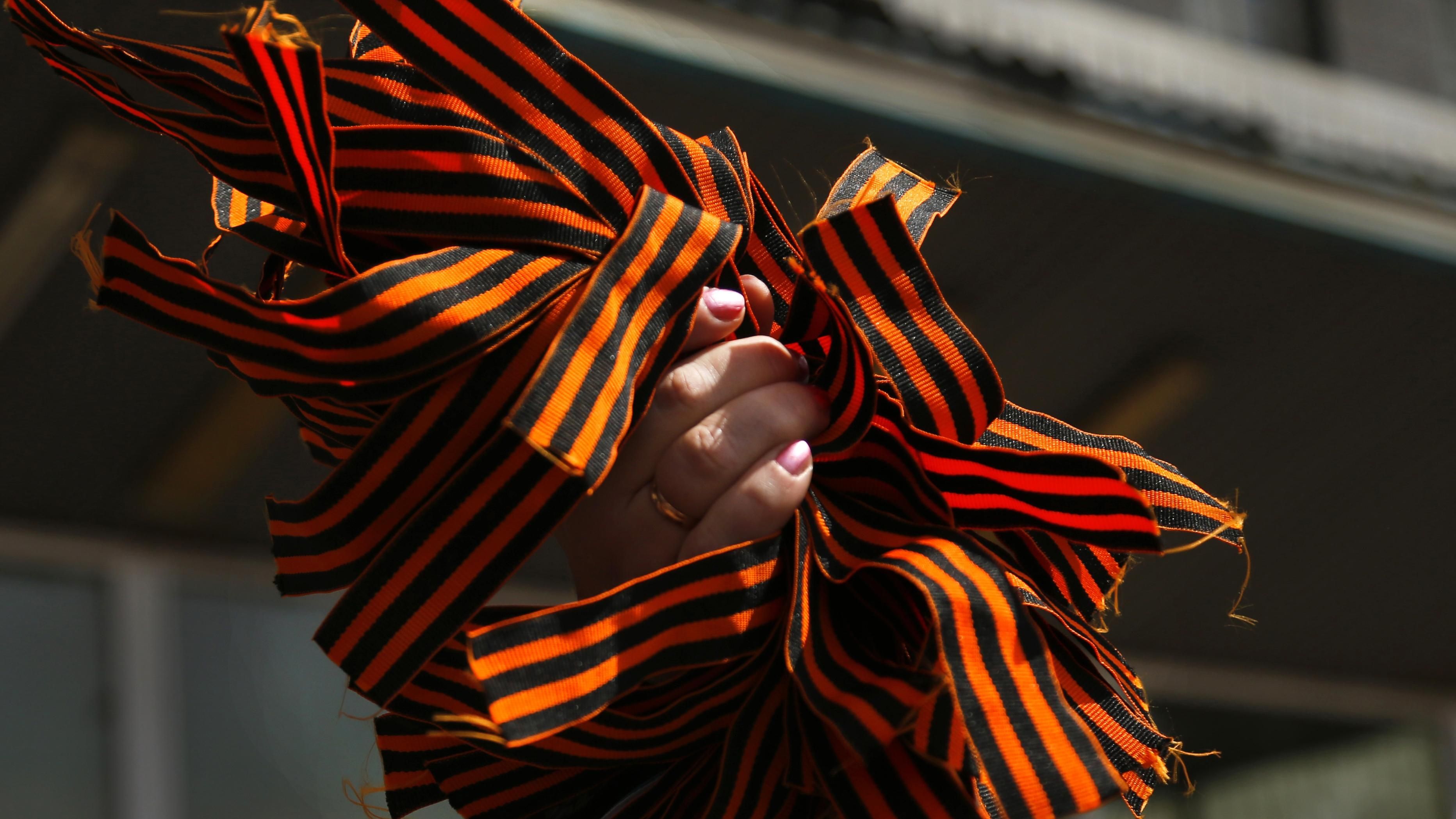 У Росії розповіли, як позначиться заборона "георгіївських стрічок" на Україні У Росії розповіли, як позначиться заборона "георгіївських стрічок" на Україні