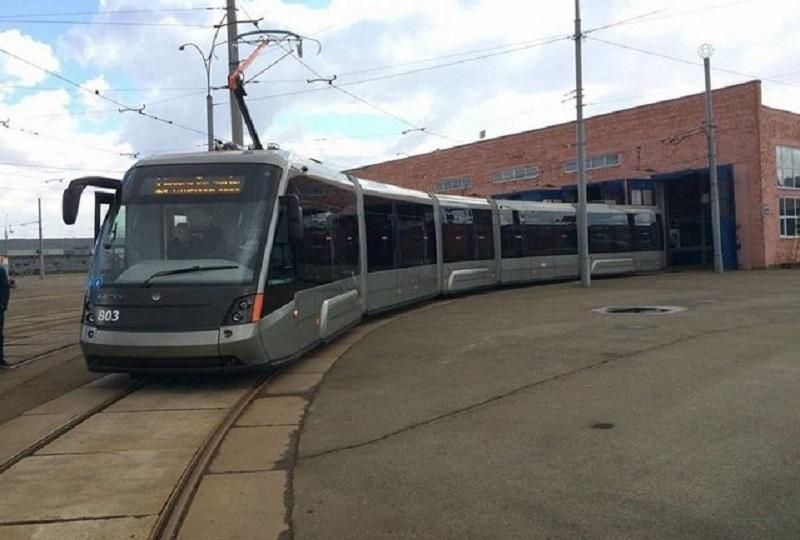 У Києві зійшов з рейок швидкісний трамвай У Києві зійшов з рейок швидкісний трамвай