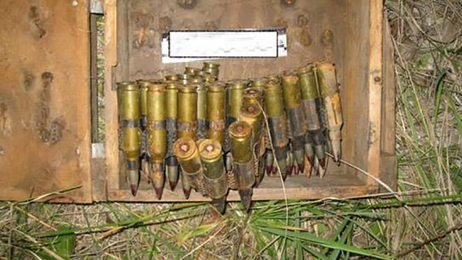 На сміттєзвалищі під Києвом знайшли сховок з боєприпасами На сміттєзвалищі під Києвом знайшли сховок з боєприпасами