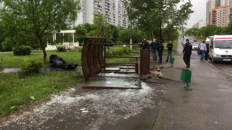 Ураган в Москві. Кількість жертв зростає, серед загиблих дитина