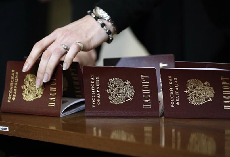 Безпека, бізнес, популізм: кому і для чого потрібен візовий режим з Росією
Безпека, бізнес, популізм: кому і для чого потрібен візовий режим з Росією