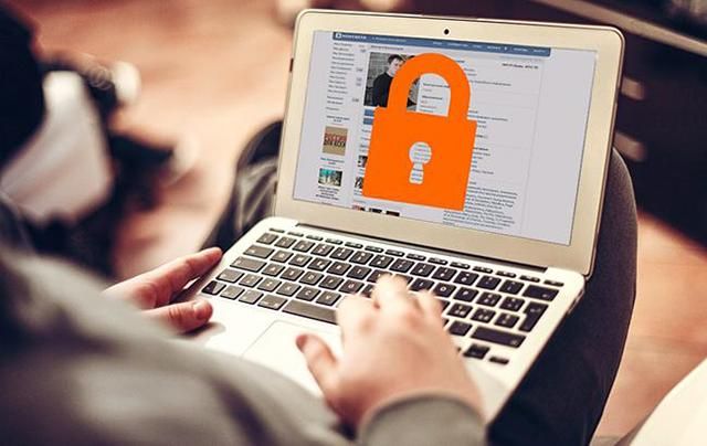 Заборона "ВКонтакте": авторитетне американське ЗМІ пояснило сенс блокування російських сайтів Заборона "ВКонтакте": авторитетне американське ЗМІ пояснило сенс блокування російських сайтів