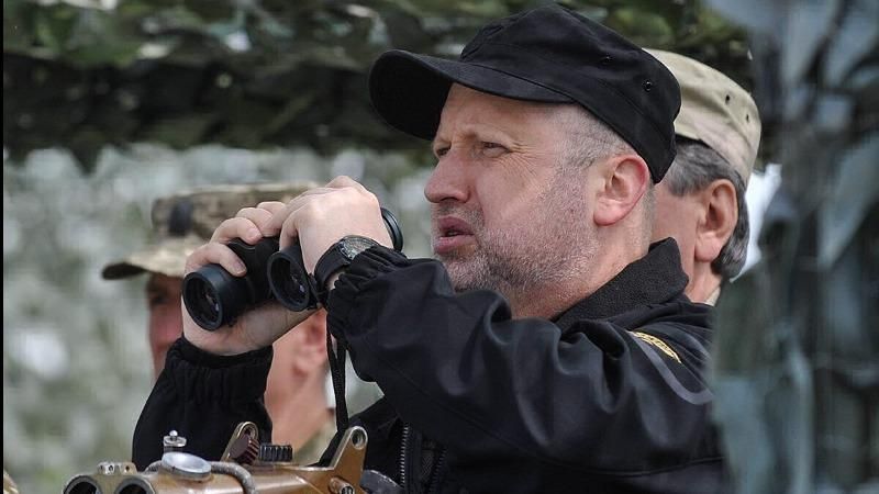 Страшні цифри: Турчинов повідомив, яких втрат українська армія зазнала на фронті у травні