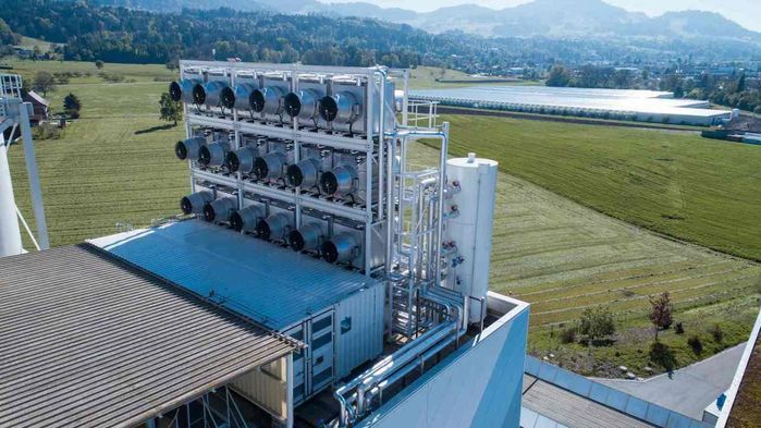 У Швейцарії відкрили перший у світі завод, який виконує функцію дерев 