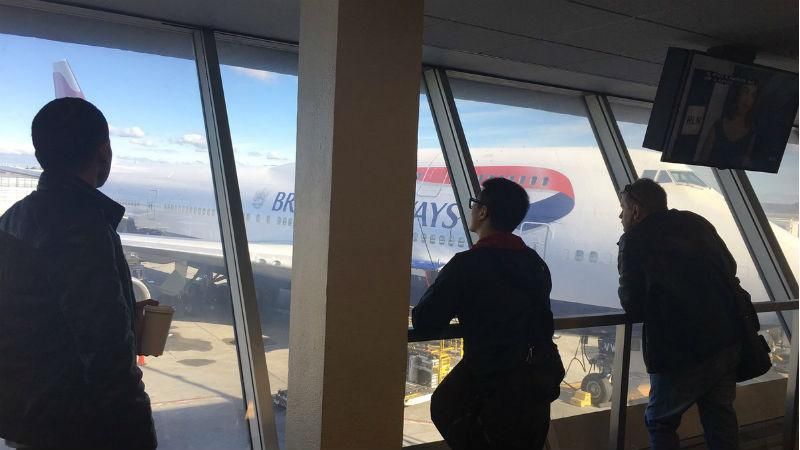 В двух крупнейших аэропортах Великобритании отменили сотни рейсов В двух крупнейших аэропортах Великобритании отменили сотни рейсов