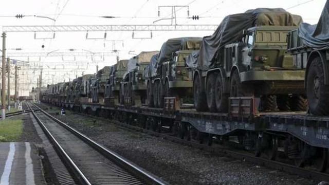Россия планирует перебросить на Донбасс военный эшелон, – Тымчук