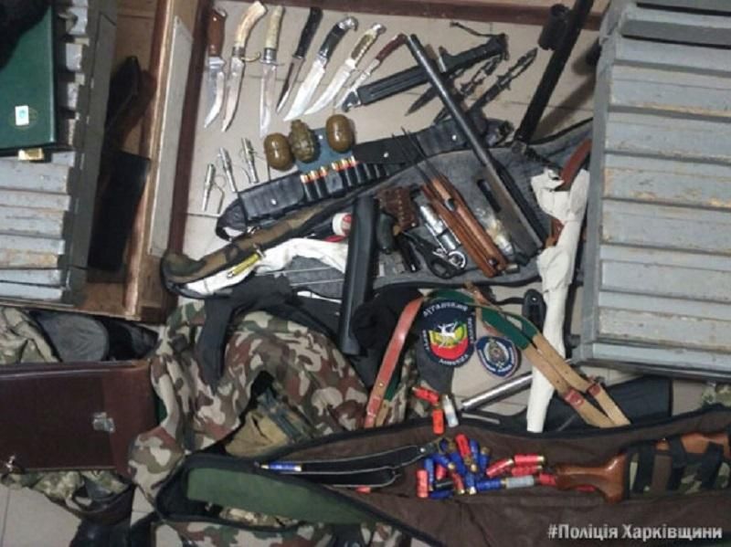 В Харькове поймали военных с арсеналом оружия