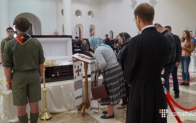 Київ прощається з Любомиром Гузаром: онлайн-трансляція Київ прощається з Любомиром Гузаром: онлайн-трансляція