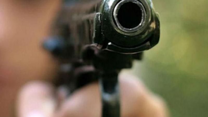 Працівник СБУ відкрив стрілянину під час конфлікту з волонтером, – активіст Працівник СБУ відкрив стрілянину під час конфлікту з волонтером, – активіст