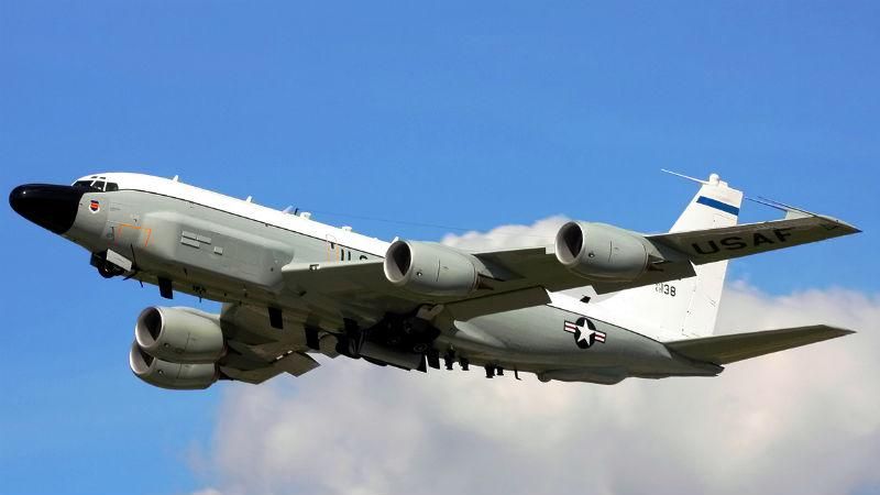 Российские истребители срочно подняли для перехвата самолетов-разведчиков США Российские истребители срочно подняли для перехвата самолетов-разведчиков США