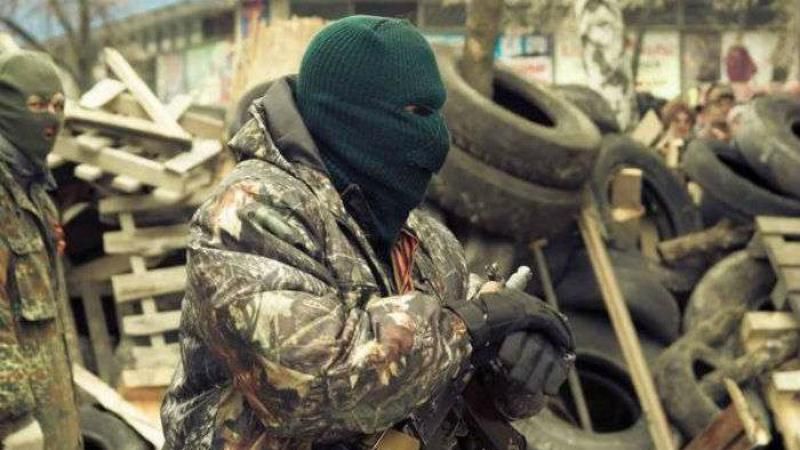 Терористи поночі грабують цивільних, бо не мають що їсти, – розвідка Терористи поночі грабують цивільних, бо не мають що їсти, – розвідка