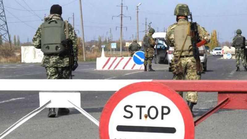 Терористи обстріляли українських прикордонників на Донбасі